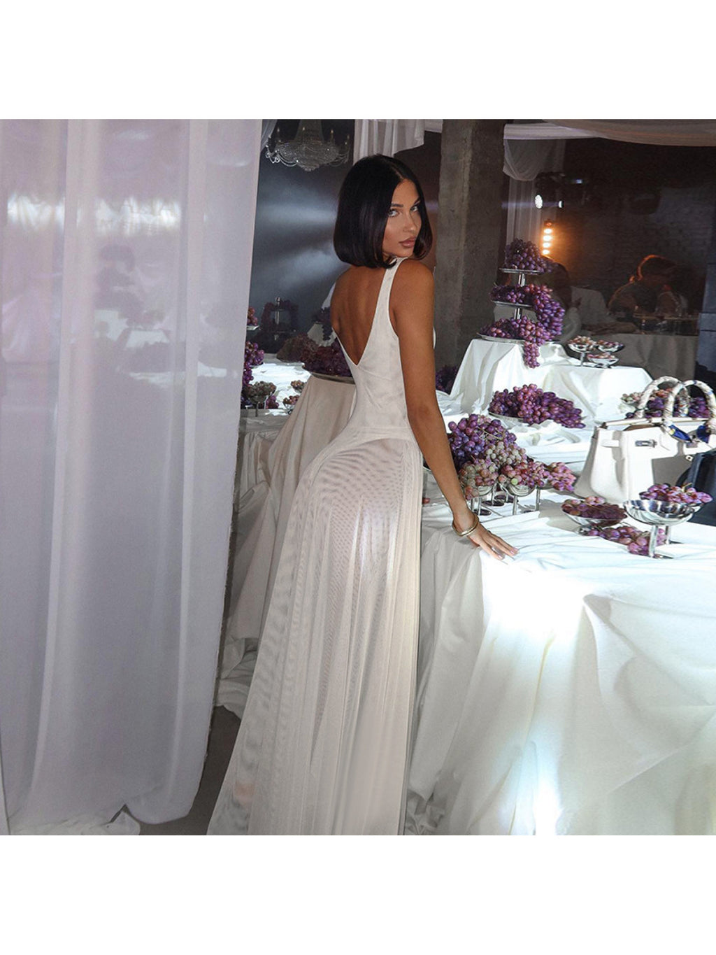 Elegant Black Mesh A-Line Dress with V-Neck and Strapless Design - Sexy Long Formal Gown for Women, Perfect for Parties and Special Occasions, Formal Event Attire|Sleek Fitted Silhouette|Elegant Sleeveless Dress